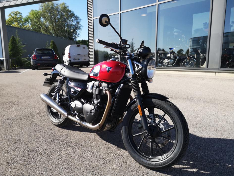 TRIUMPH SPEED TWIN 900