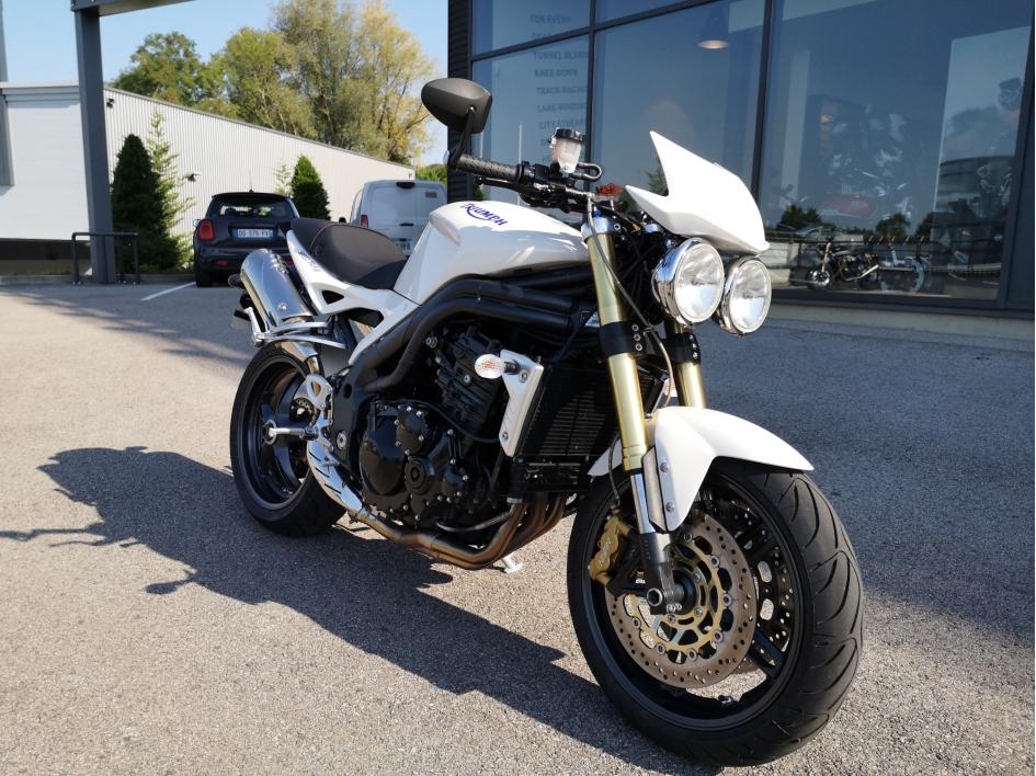 TRIUMPH SPEED TRIPLE 1050