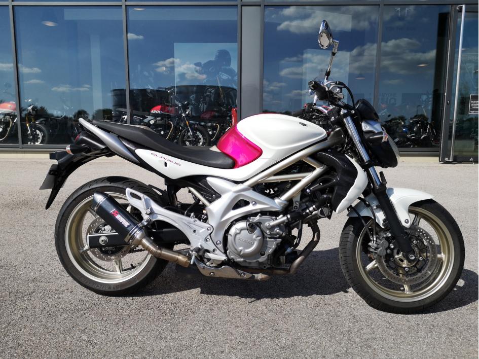 SUZUKI GLADIUS 650