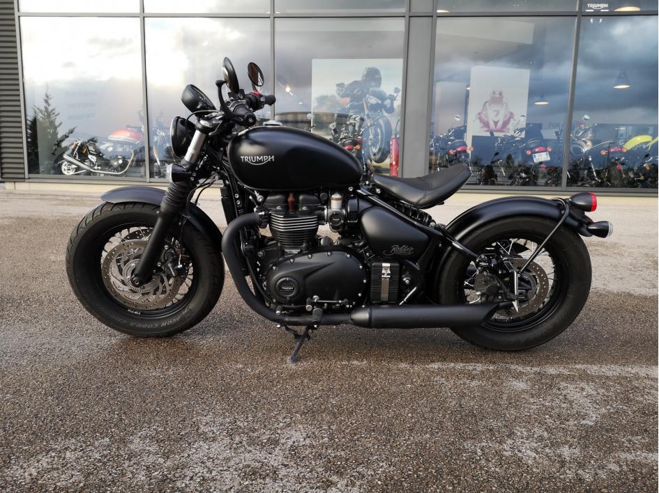 TRIUMPH Bonneville Bobber 1200