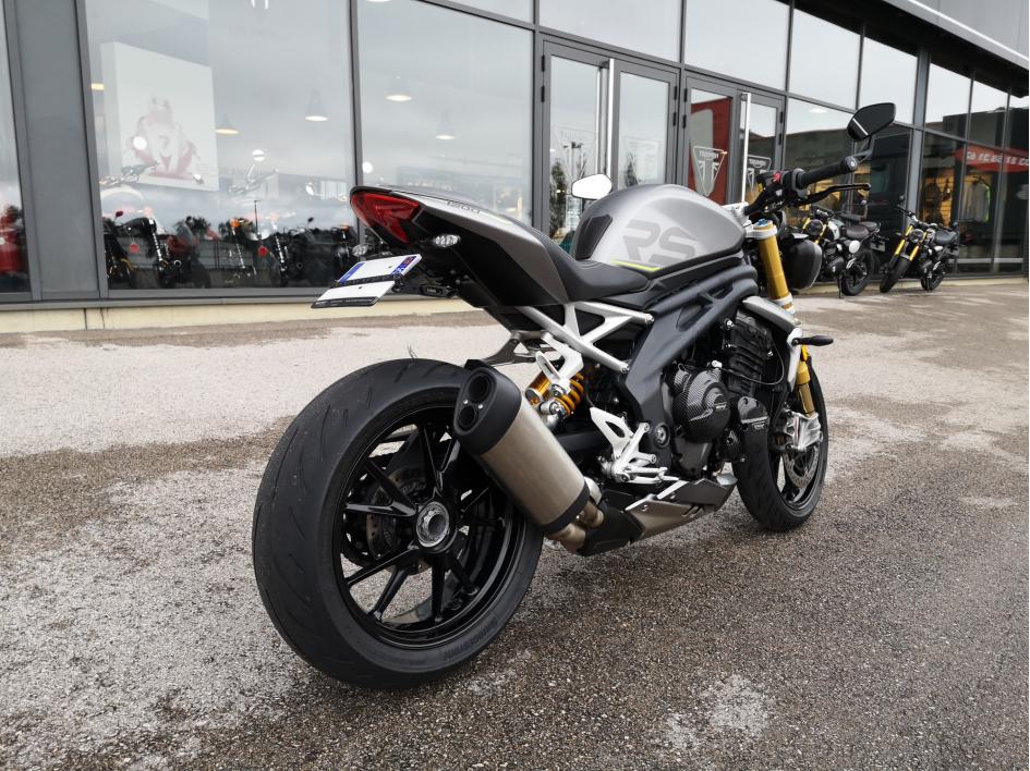 TRIUMPH SPEED TRIPLE 1200 RS