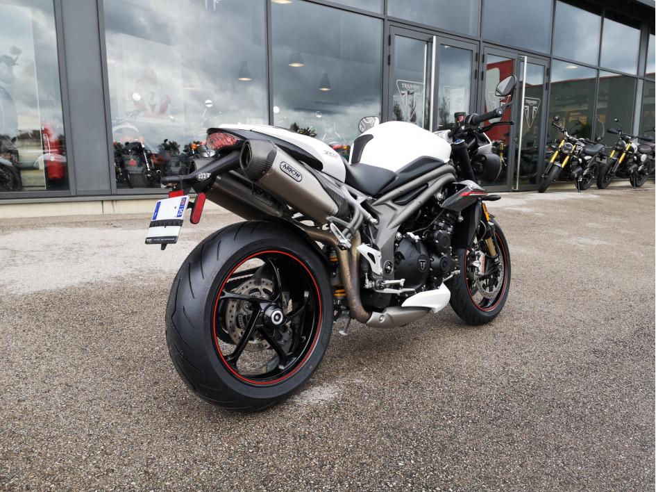 TRIUMPH SPEED TRIPLE 1050 RS